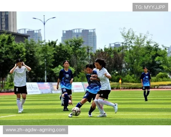 足球青训营如何点燃少年球场激情 足球青训营如何点燃少年球场激情