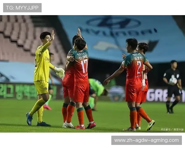 难堪大用呀凯帕再现致命脱手失误直接送礼导致球队丢球 难堪大用呀凯帕再现致命脱手失误直接送礼导致球队丢球